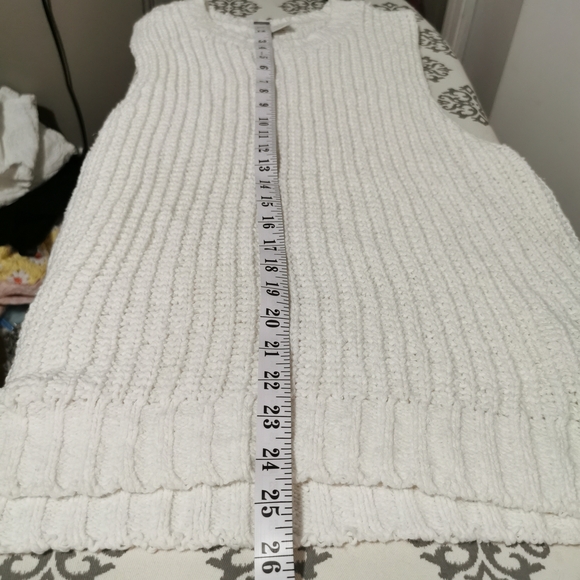 Abercrombie & Fitch Cream Sleeveless Knit Tank - Picture 8 of 8